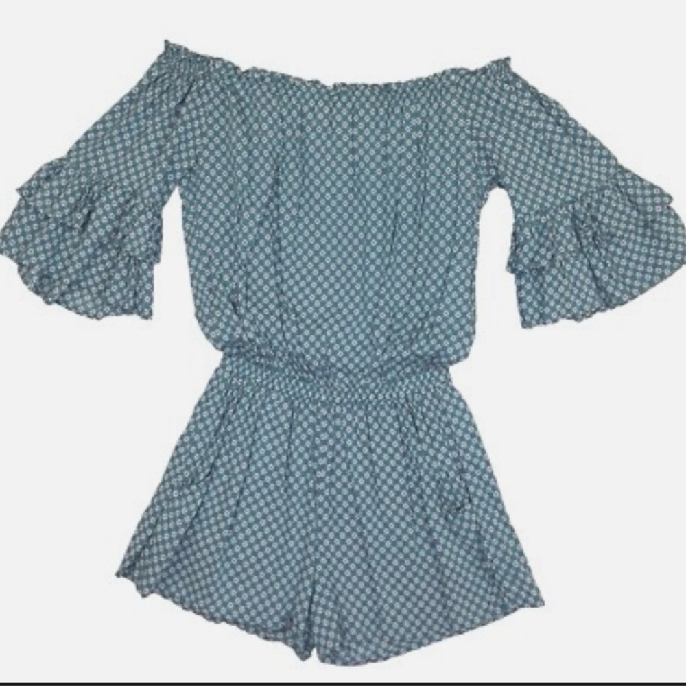 Kye Mi Blue Off-Shoulder Romper